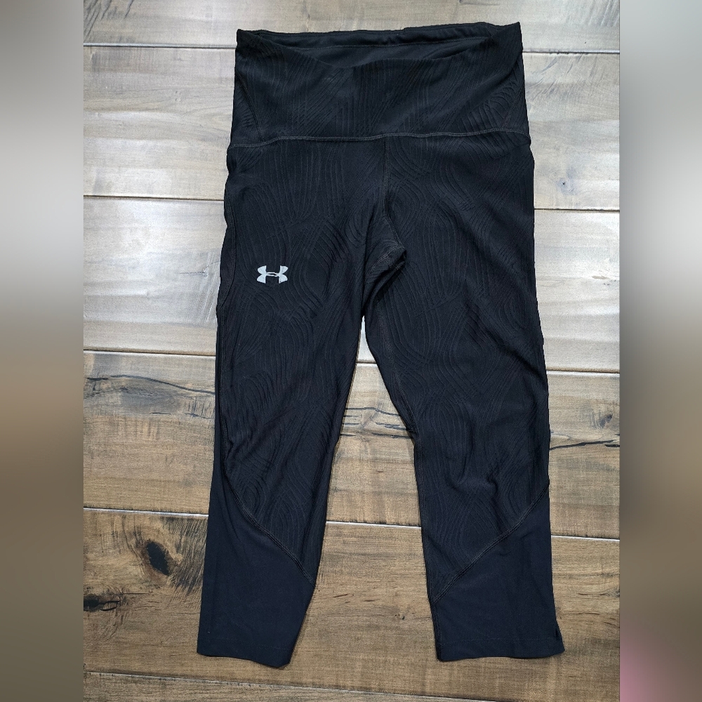 Under Armour Black Crop Leggings